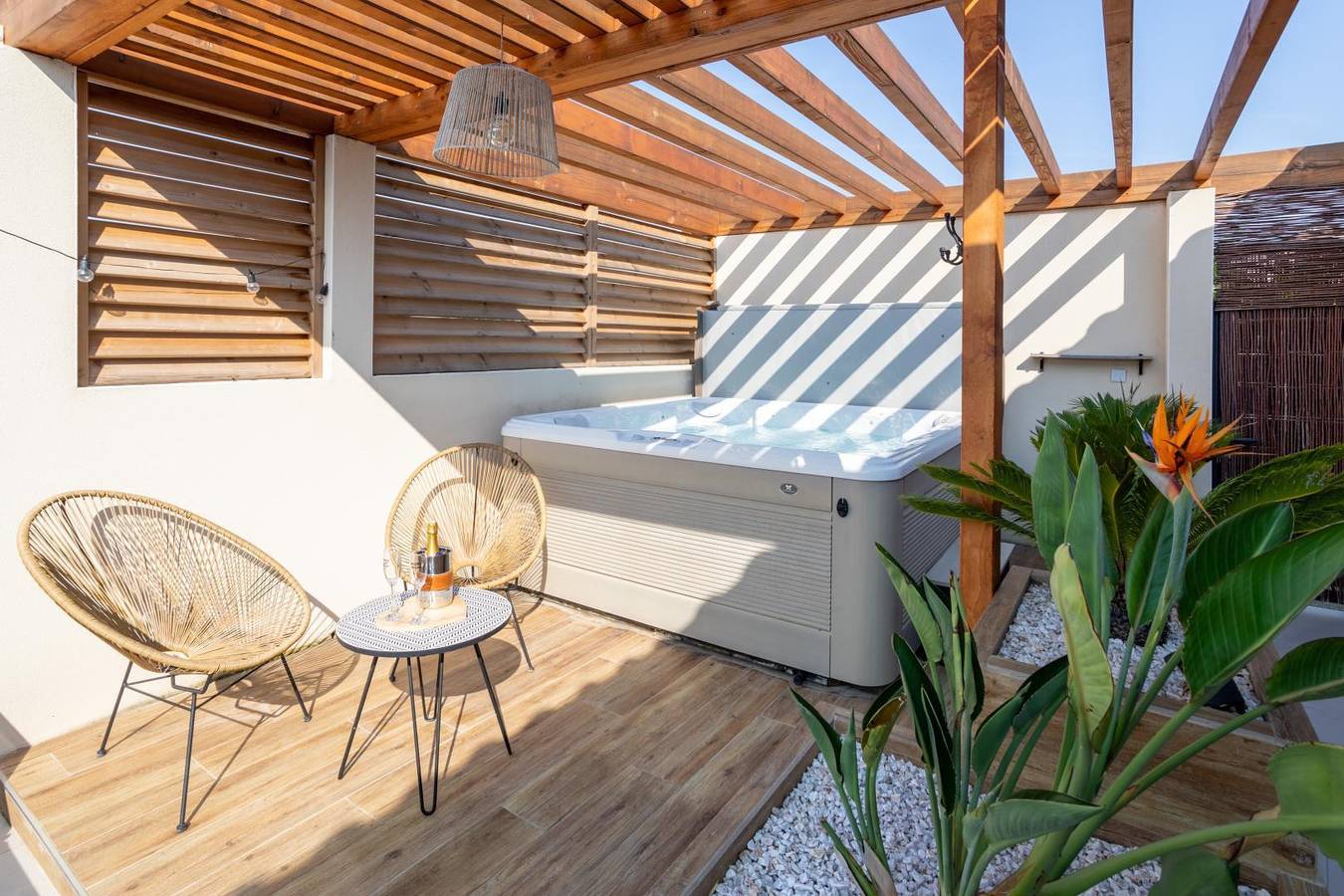 L'Entre Deux Suite Romantique in Saint-Nazaire-d'Aude, Narbonne und Umgebung