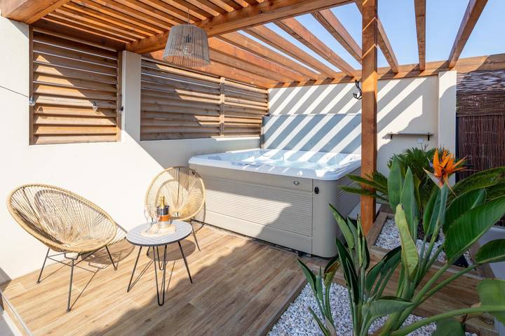 Gîte pour 2 personnes, avec jacuzzi et terrasse à Saint-Nazaire-d'Aude - 4