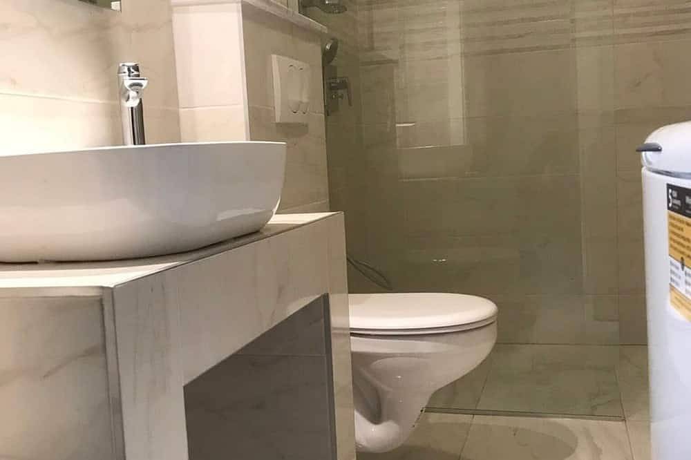 Ganze Wohnung, Apartment Villa Jakov - Two Bedroom Apartment with Terrace and Swimming Pool in Šolta (Split-Dalmatien), Grohote