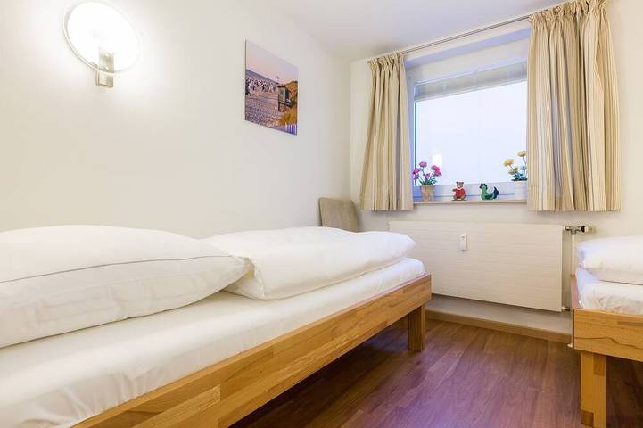 Ganze Wohnung, Mitten im beliebten Inselort Wenningstedt befindet sich dieses Appartement in Nordfriesische Inseln (Schleswig-Holstein) (Schleswig-Holstein), Wenningstedt