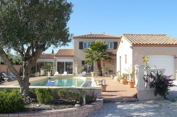 Villa pour 8 personnes, avec jardin