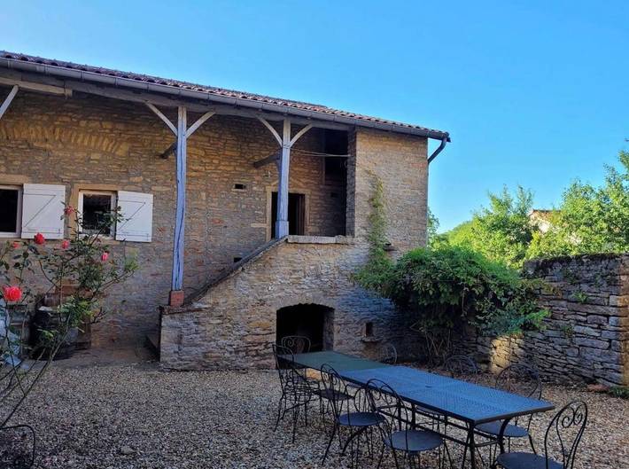 Location de vacances pour 2 personnes, avec jardin et vue dans Jalogny - 2