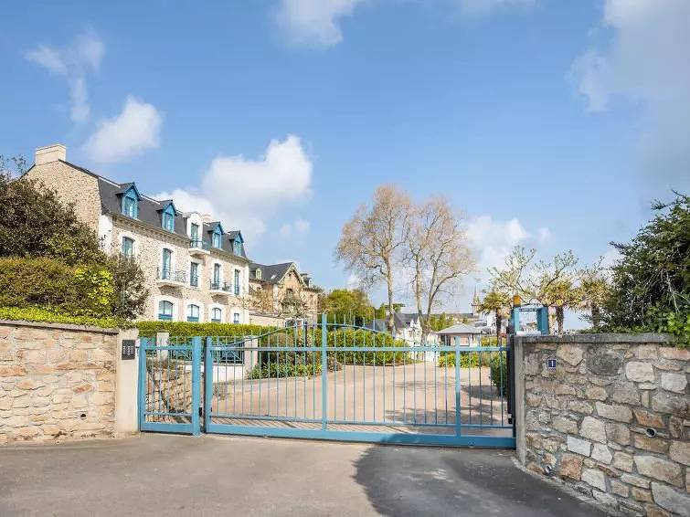 Appartement entier, 2 Pièces 4 Personnes in Dinard, Région de Saint-Malo