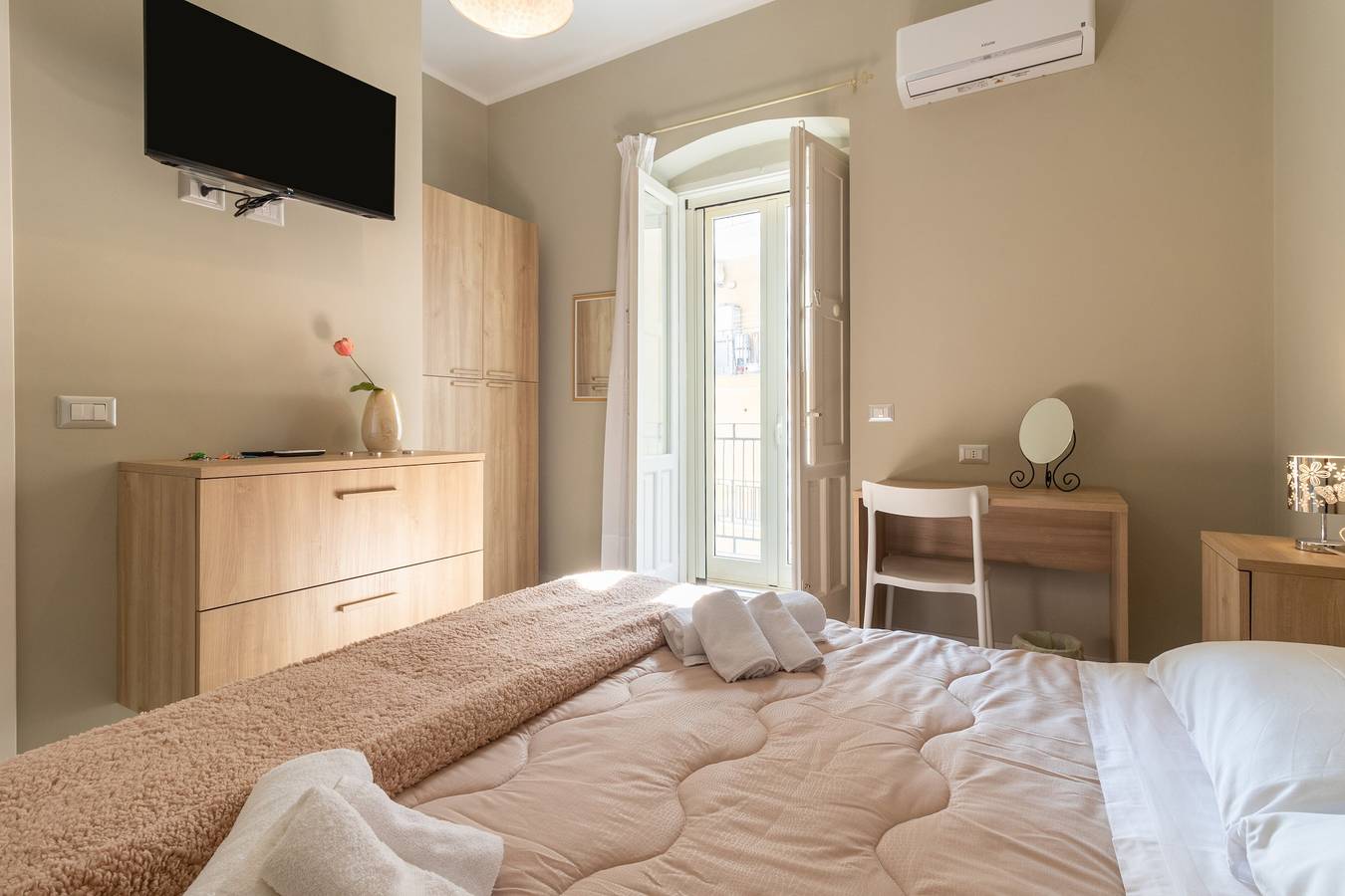 Ganze Wohnung, Ferienwohnung 'Dormiamoci Sù' mit Balkon, Wlan und Klimaanlage in Mottola, Tarent Provinz