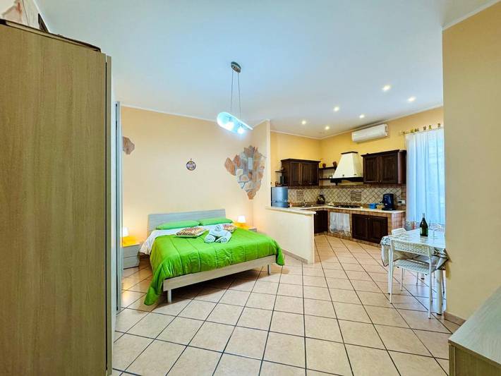 Gîte pour 4 personnes, avec vue et terrasse à Sferracavallo