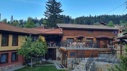 Maison d’hôte pour 2 personnes, avec vue ainsi que jardin et balcon à Koprivchtitsa