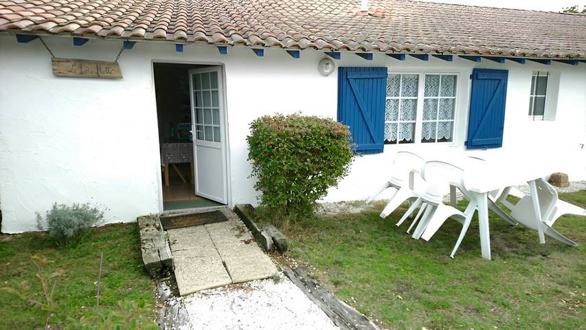 Gîte pour 4 personnes, avec terrasse ainsi que piscine et jardin à Gujan-Mestras - 2
