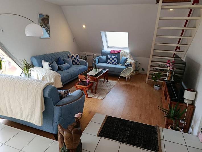 Villa pour 10 personnes, avec Jacuzzi et Terrasse ainsi que Jardin et Piscine
