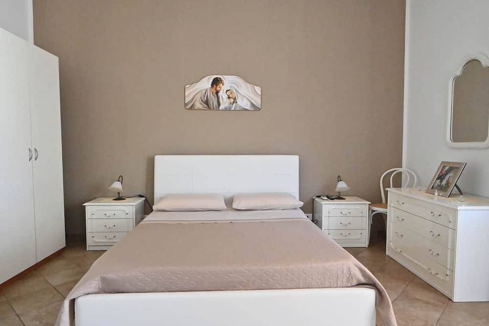 Vacation home with swimming pool (shared) with wide views and absolute tranquility. in Ispica, Ragusa Province