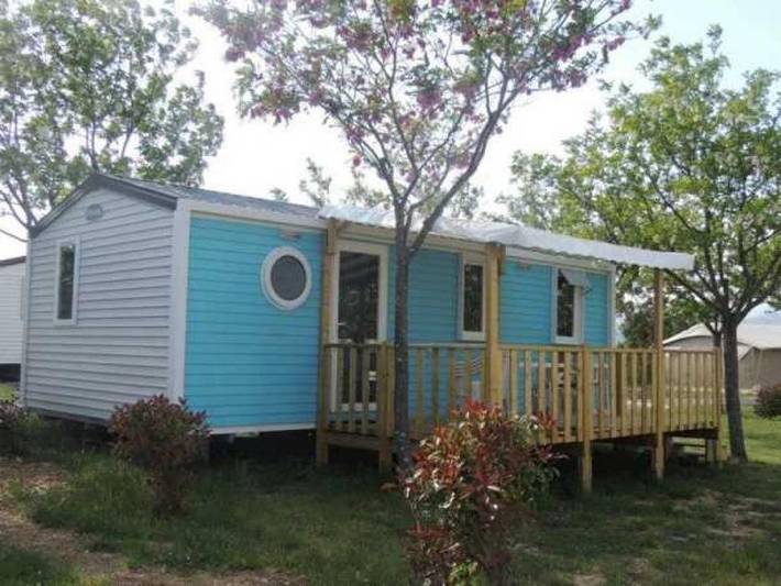 Camping pour 6 personnes, avec Piscine à Balazuc