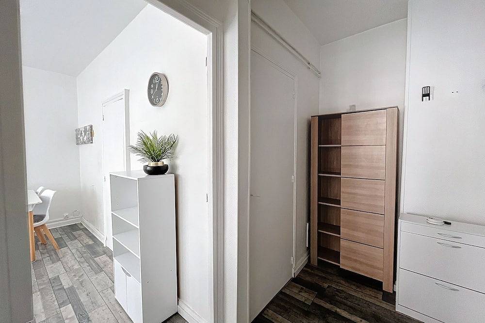 Apartamento entero, Modern, fully equipped F1 apartment in downtown Montluçon in Montluçon, Región de Montluçon