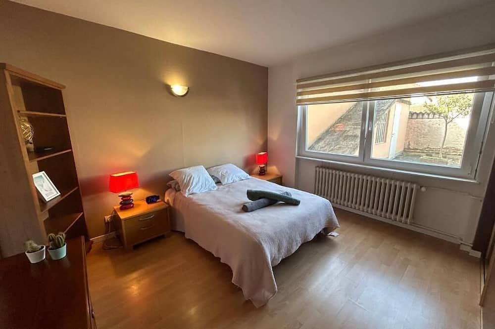 Entire apartment, \"Spacious, cosy and bright apartment in Bischheim, near Strasbourg\" in Bischheim, Strasbourg region