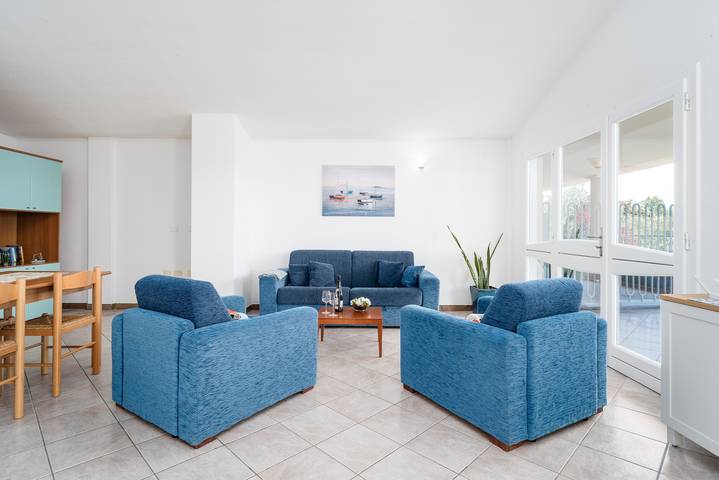 Gîte pour 8 personnes, avec jardin dans Orosei - 3