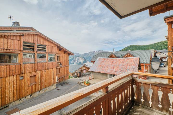 Gîte pour 12 personnes, avec balcon, animaux acceptés dans Office de Tourisme de l'Alpe d'Huez - 2
