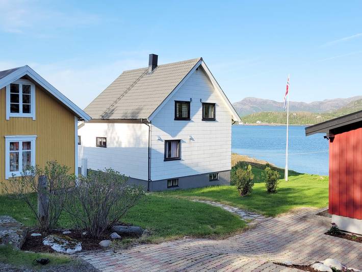 Ferienhaus für 6 Personen, mit Terrasse und Garten in Nord-Norwegen - 2