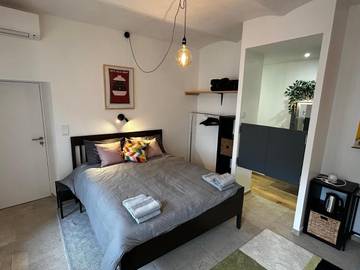 Gîte pour 6 personnes, avec vue ainsi que piscine et jardin à Chandolas
