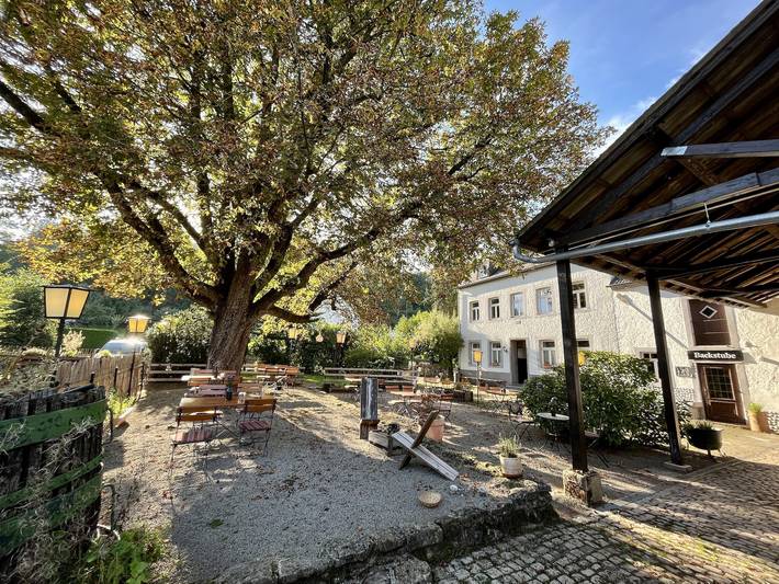 Ferienhaus für 6 Personen, mit Terrasse und Garten in Körperich
