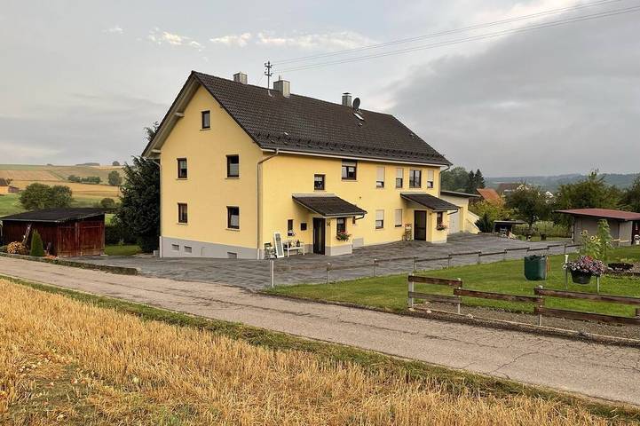 Ferienhaus für 5 Personen, mit Balkon in Mengen