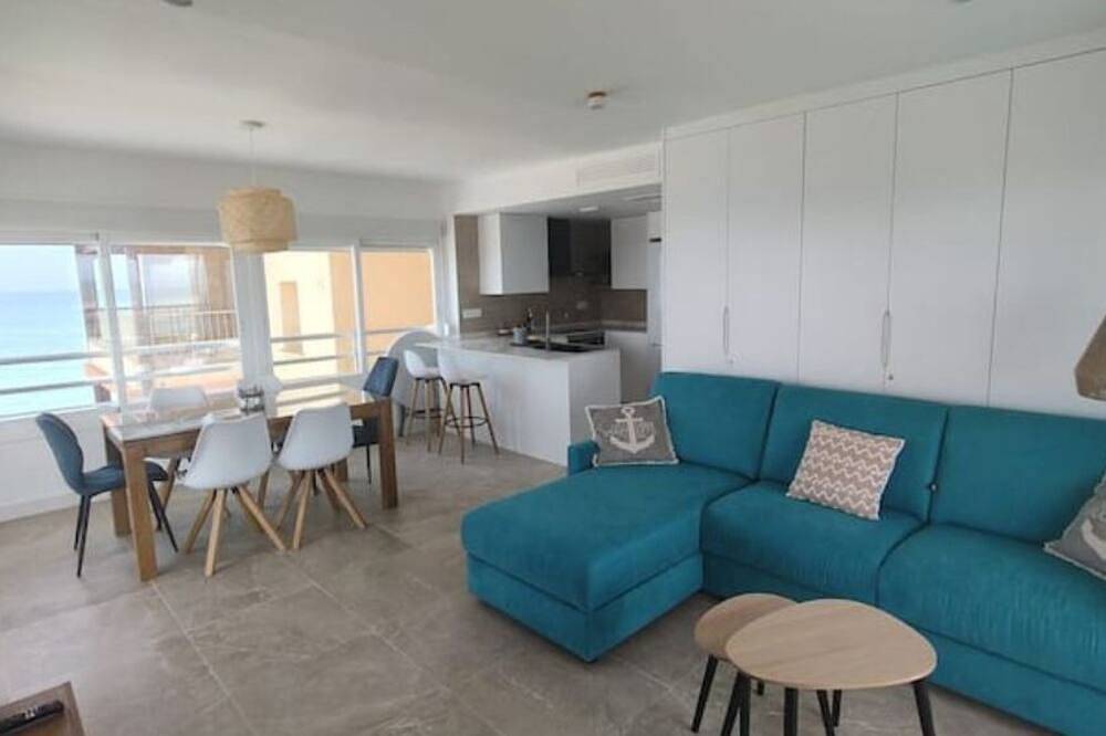 Apartamento entero, Premium Apt | 5 Pools | Bbq | Tennis | Frontennis in Sueca, Costa de Valencia