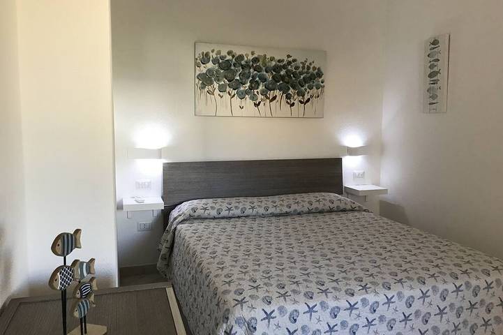 Appartamento intero, Residenza Limpiddu con Piscina - Piano Terra - Trilocale nr.4 - Mare a 4 minuti in Limpiddu, Budoni