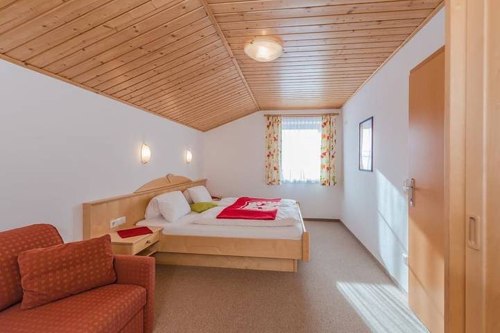 Alojamiento y desayuno para 6 personas, con jacuzzi además de jardín y sauna - 1