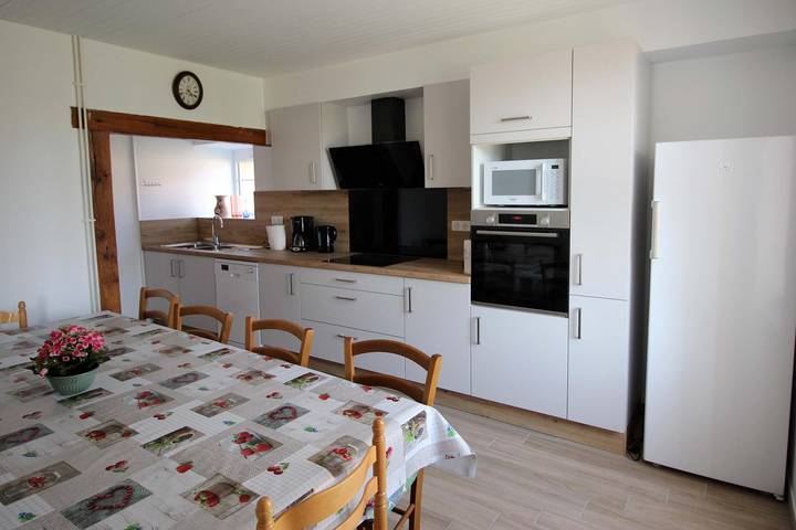 Gîte pour 10 personnes, avec jardin dans Parc naturel régional Périgord-Limousin - 3