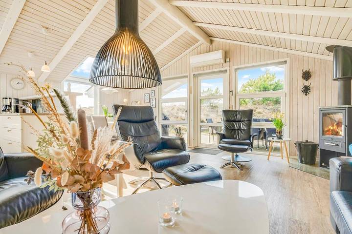 Gut gepflegtes Sommerhaus für 8 Personen in Henne Strand in Henne, Filsø See