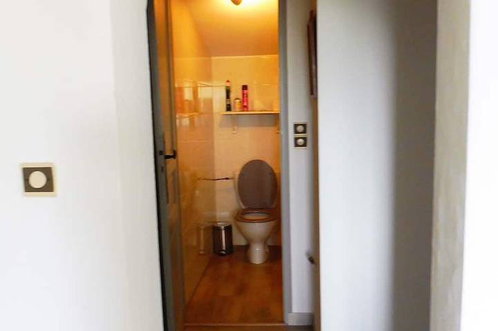 Location de vacances pour 4 personnes, avec terrasse et jardin à Niozelles - 3