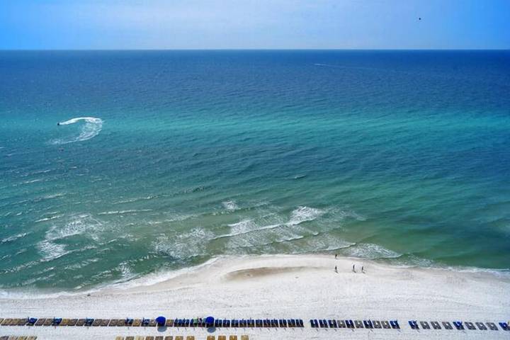 Vacation rental for 6 people, with balcony and sauna as well as hot tub in Florida-30A