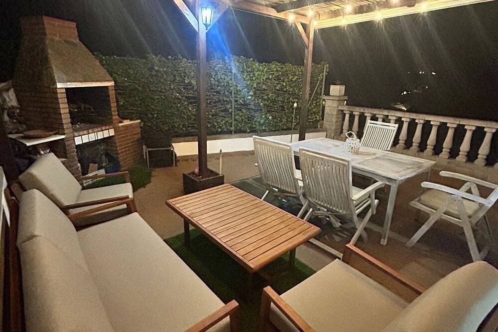 Huis met prive zwembad, barbecue en een eigen tuin in Calafell, Costa Dorada