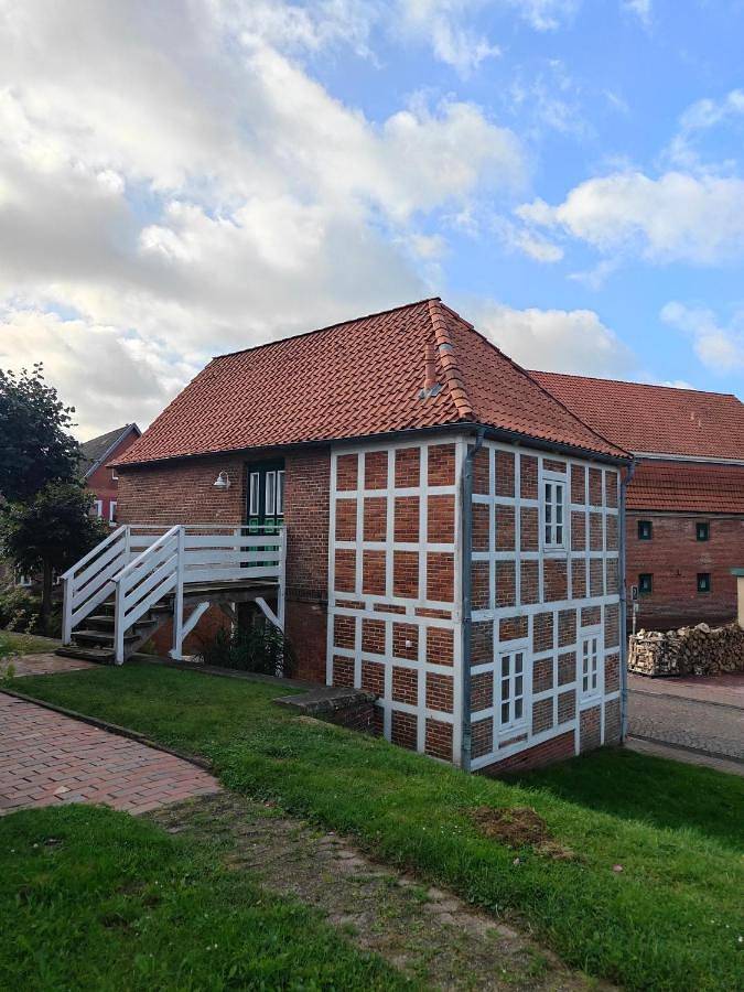 Ferienhaus für 4 Personen, mit Terrasse und Garten sowie Ausblick in Neuhaus (Oste) - 3