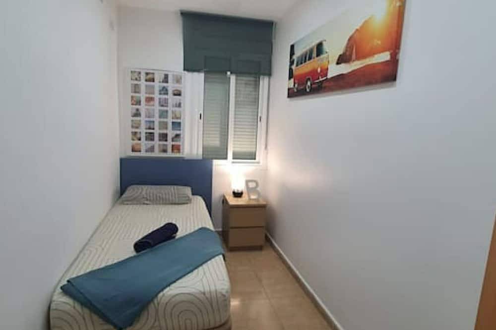 Appartement entier, Near to Beach and 15 min to Barcelona by Train in Sant Adrià de Besòs, Barcelonès