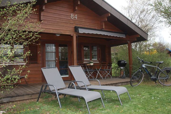 Ferienhaus für 4 Personen, mit Terrasse in Hayingen