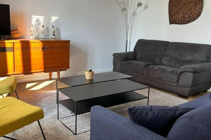 Maison de vacances pour 15 personnes, avec jardin, animaux acceptés à Montamisé