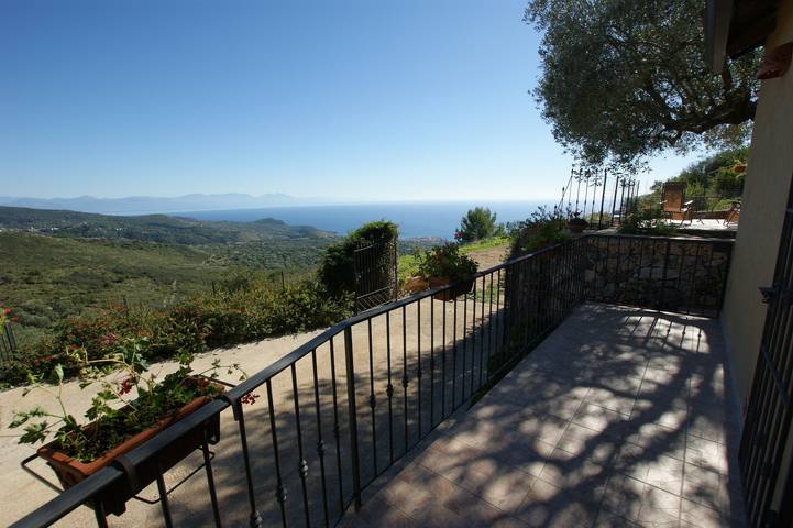 Casa vacanza per 4 persone con panorama in Camerota, Cilento Coast