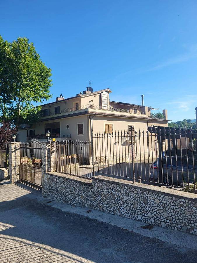 B&b per 3 persone, con Balcone e Giardino nonché Piscina a Sant'Agata de' Goti