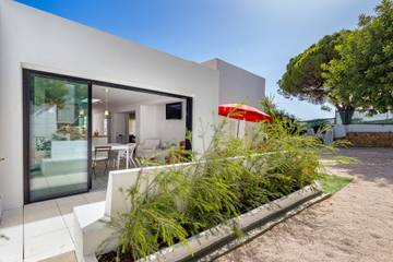 Villa voor 10 Personen in Guia, Faro District, Afbeelding 1