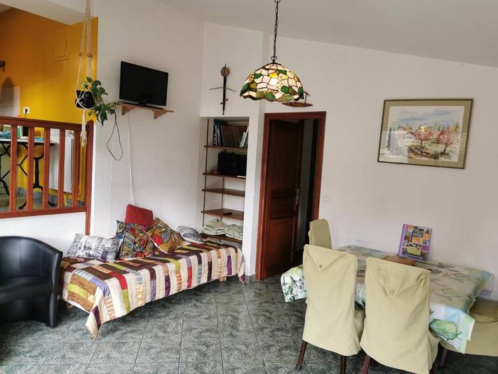 Location de vacances pour 2 personnes, avec balcon ainsi que vue et jardin, animaux acceptés à Thurins - 4