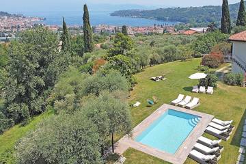 Villa für 18 Personen, mit Balkon und Garten in Salò