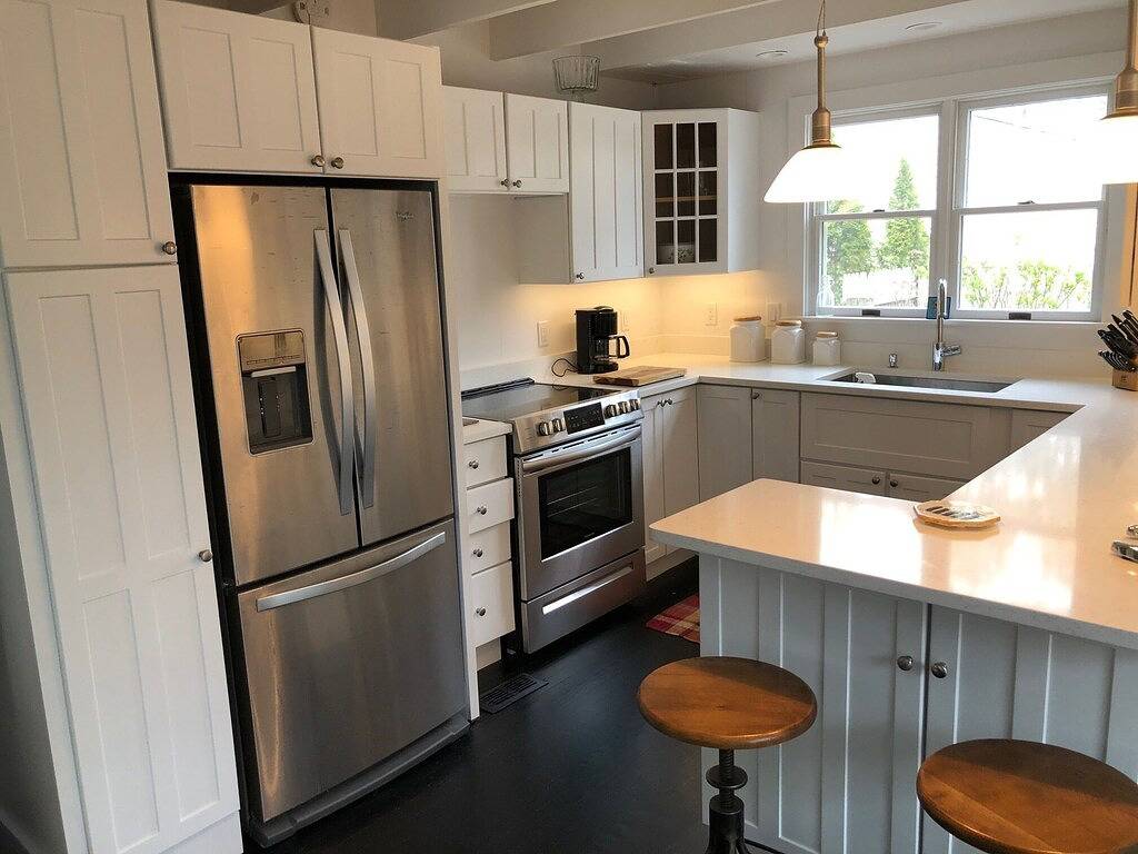 Newly Renovated 3 Bedroom Cottage by Best Bay Beach in Noyack, Hamptons