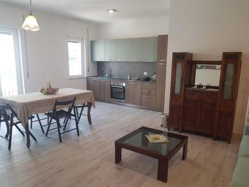 Location de vacances pour 5 personnes, avec terrasse et vue, animaux acceptés à Serracapriola