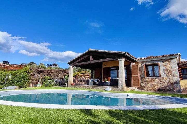 Villa pour 6 personnes, avec jardin et terrasse, animaux acceptés à Budoni