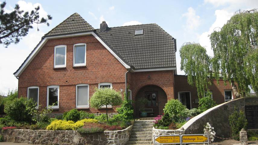 Ferienwohnung für 5 Personen, mit Sauna und Garten sowie Seeblick in Bünsdorf