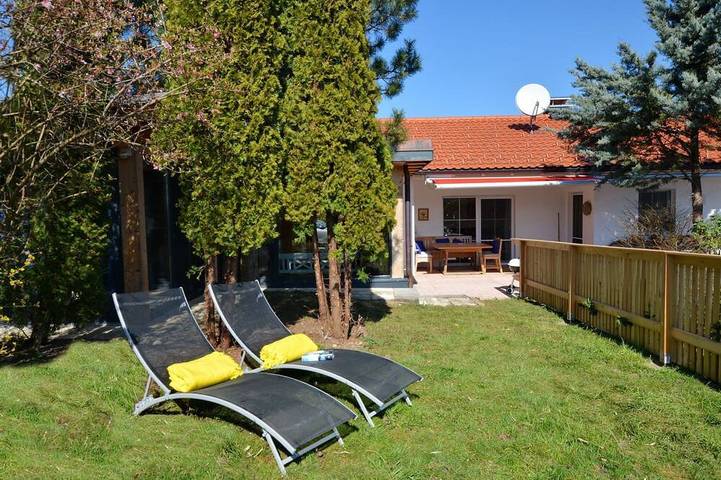 Bungalow für 4 Personen, mit Terrasse in Oberbayern