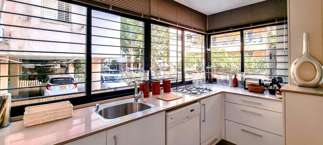 Ganze Wohnung, Rupin Nacre in Tel Aviv-Yafo in Tel Aviv, Bezirk Tel Aviv