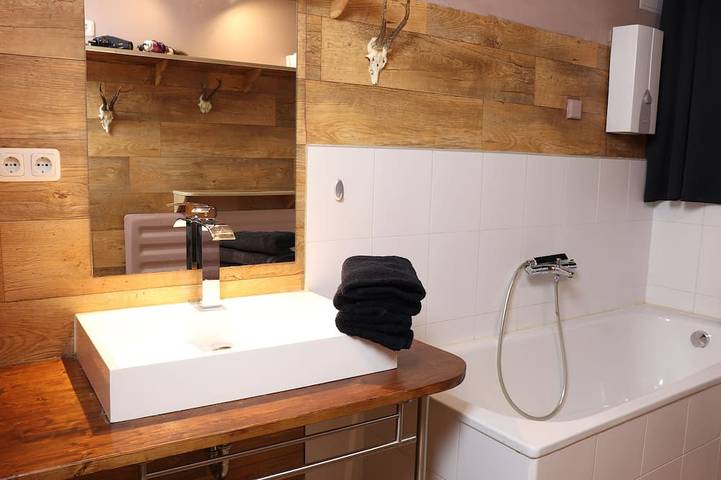 Ganze Wohnung, 5* Chalet Ambiente mit großem Garten | 15 min München City | 10 min Oktoberfest in München, Landkreis München