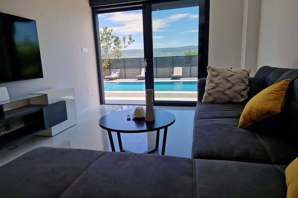 Luxury villa with private swimming pool in Imotski, Makarska Riviera