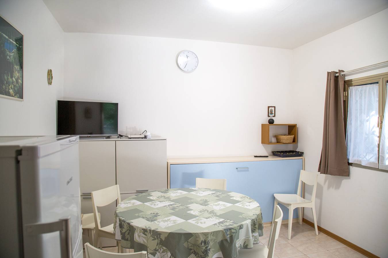 Bungalow mit Kiefernwald, nur wenige Schritte vom Strand entfernt in Eraclea Mare, Venedig Provinz