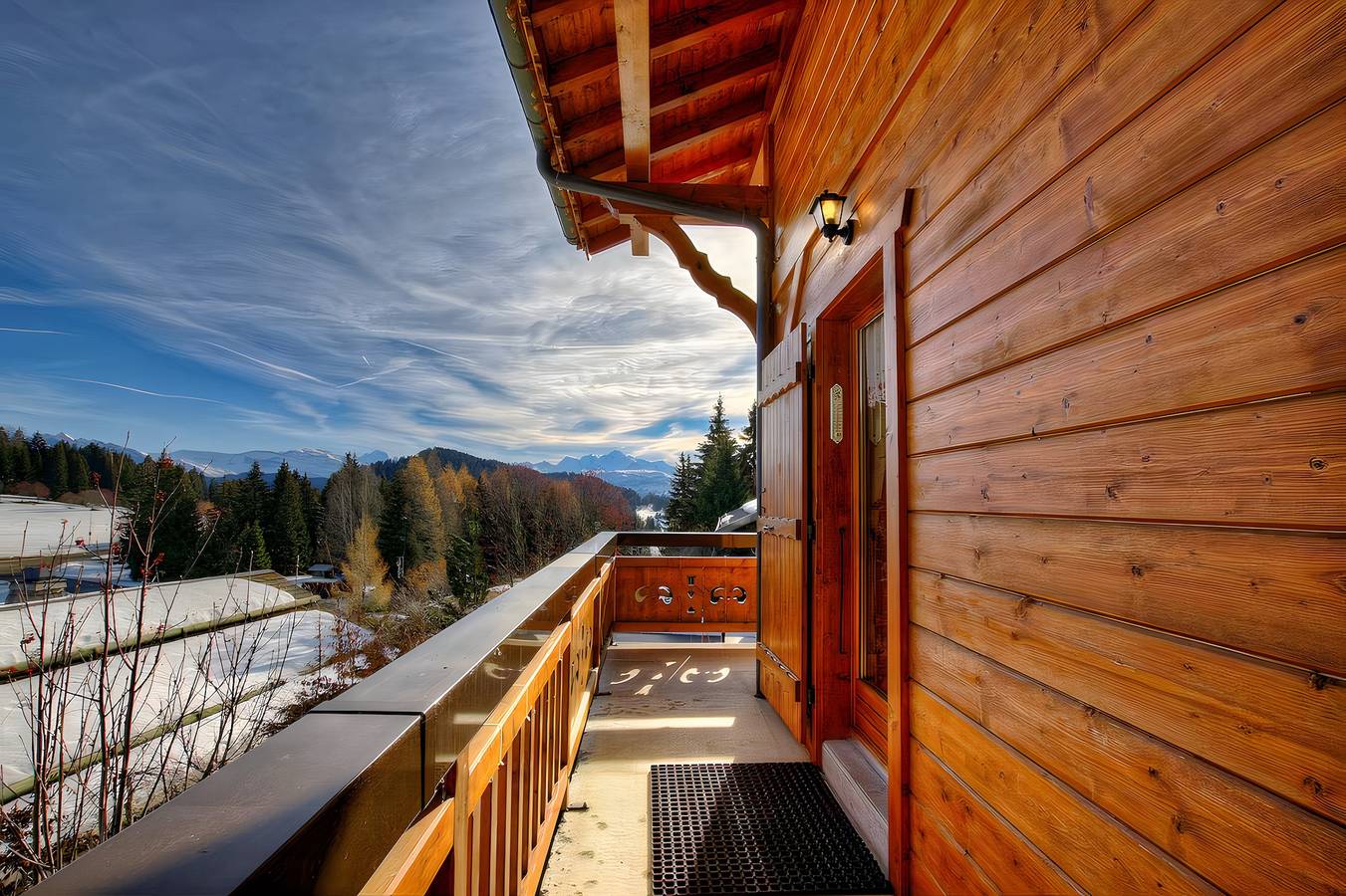 Chalet "Makaau - Praz De Lys" mit Bergblick, privater Terrasse und Wlan in Praz de Lys, Taninges