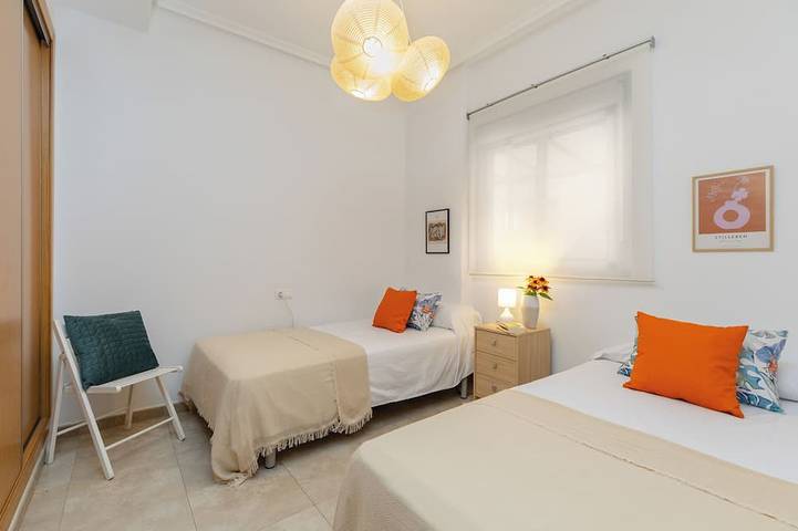 Ganze Wohnung, Enjoy life in our apartment. Wifi & Parking in Playa Moncayo, Guardamar del Segura